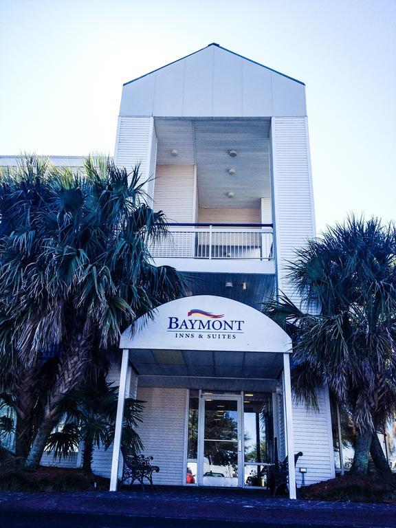 Baymont By Wyndham Wilmington Hotel ภายนอก รูปภาพ