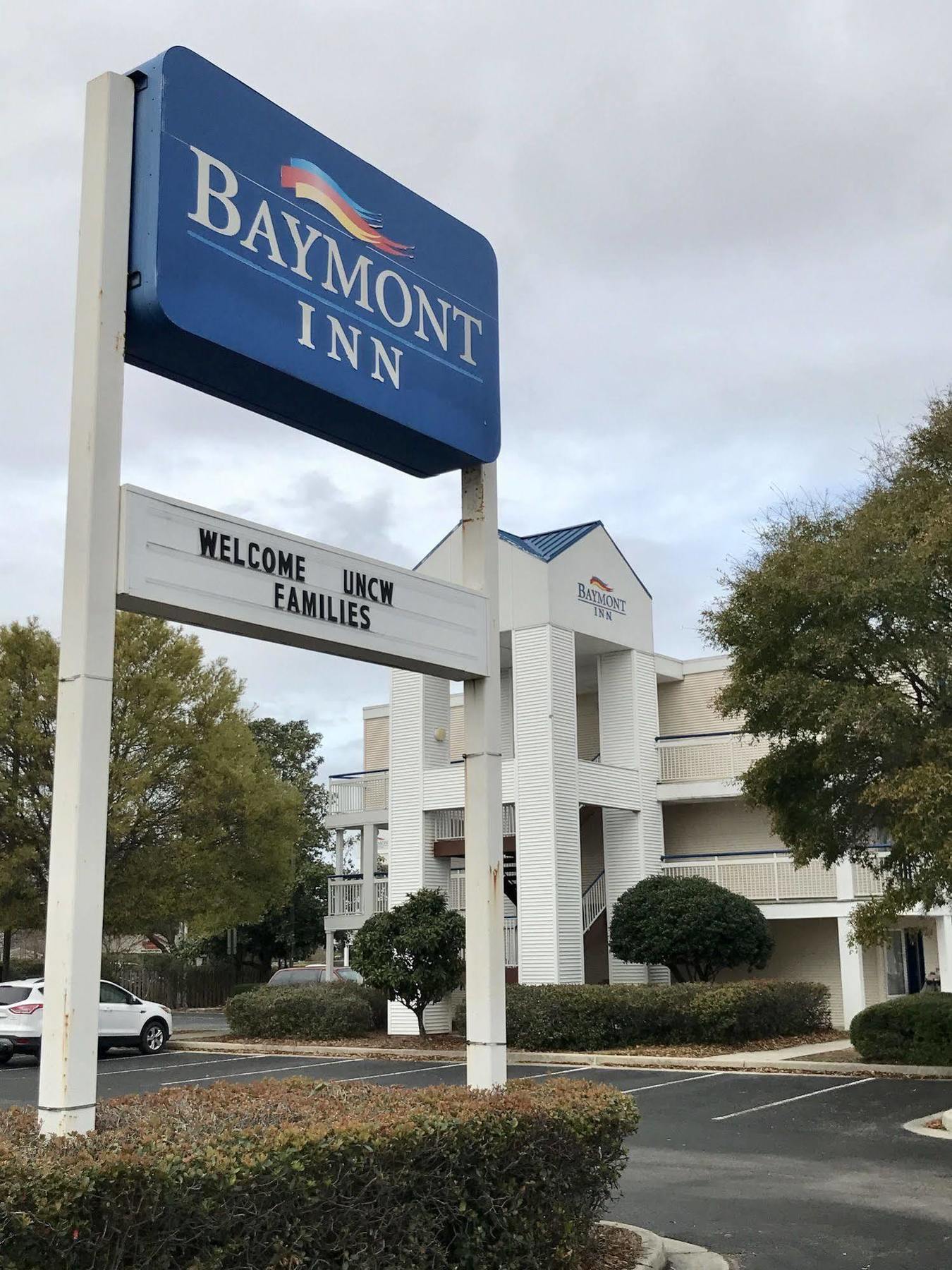 Baymont By Wyndham Wilmington Hotel ภายนอก รูปภาพ